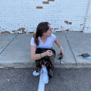 Meet your Posher, Lily